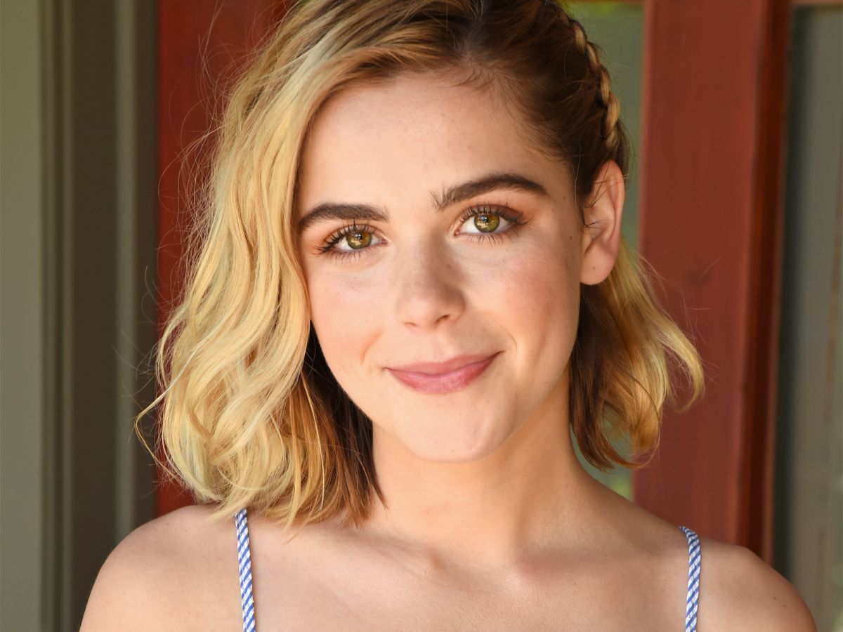 Kiernan Shipka Billboard Music Awards,