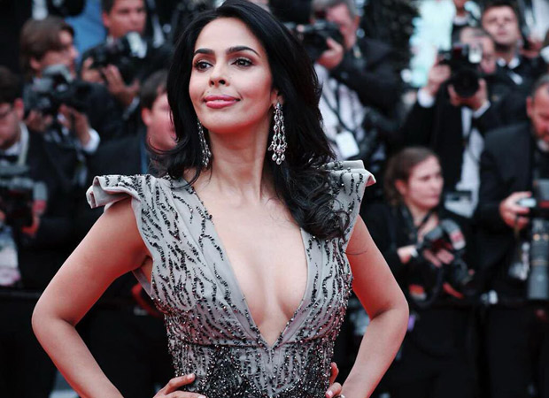 VIDEO THIS is what Mallika Sherawat wants to ask Emraan Hashmi