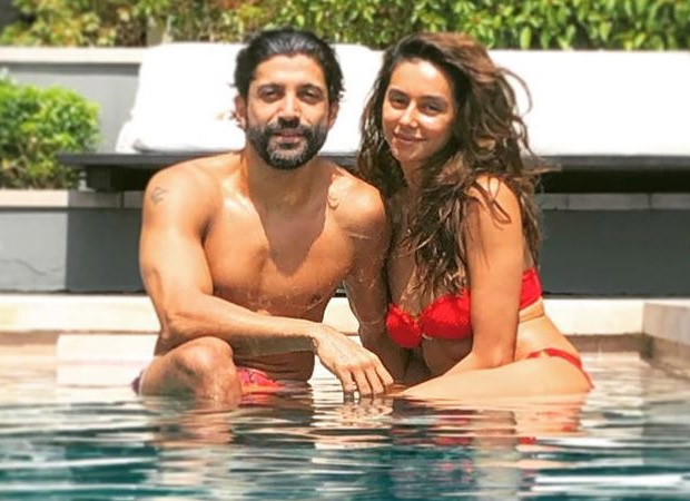 Farhan Akhtar and Shibani Dandekar soar the temperatures as they pose in the pool!