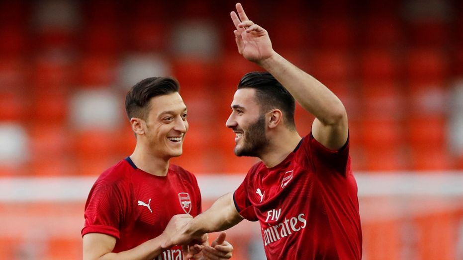 Mesut-Ozil-Sead-Kolasinac-Reuters.jpg