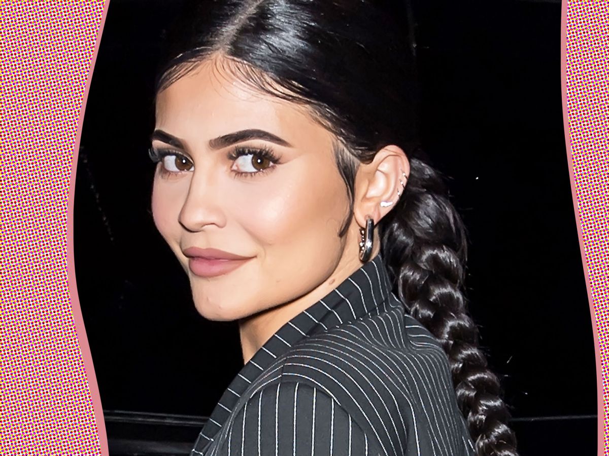 Kylie Jenner is Vacationing In Summer's Trendiest Manicure