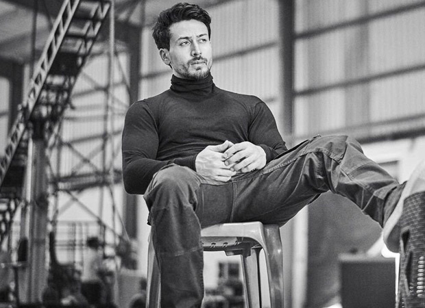 BEAST MODE ON! Tiger Shroff does a 200-kg deadlift effortlessly and we’re pretty sure he’s a superhuman