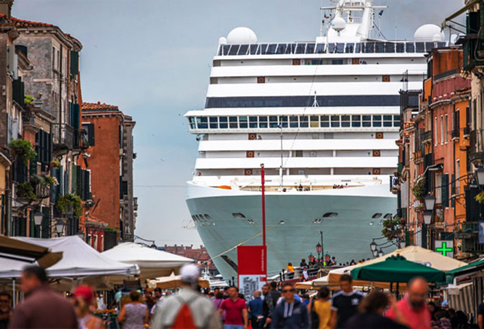 Venice-to-ban-cruise-ships.jpg