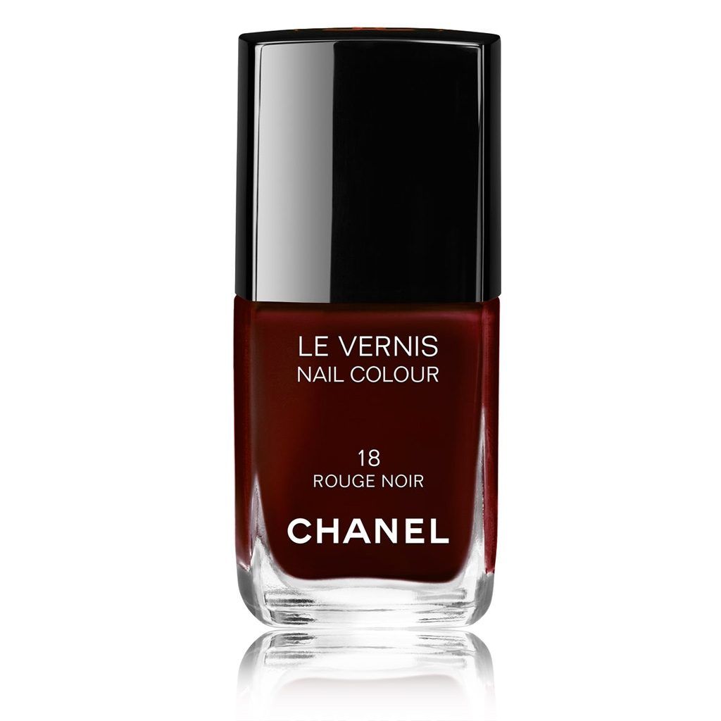 Kaley Cuoco Nail Polish Trend,