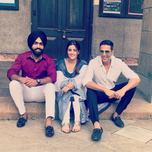 PHOTOS: Akshay Kumar, Ammy Virk and Nupur Sanon shoot for a music video 'Filhaal'