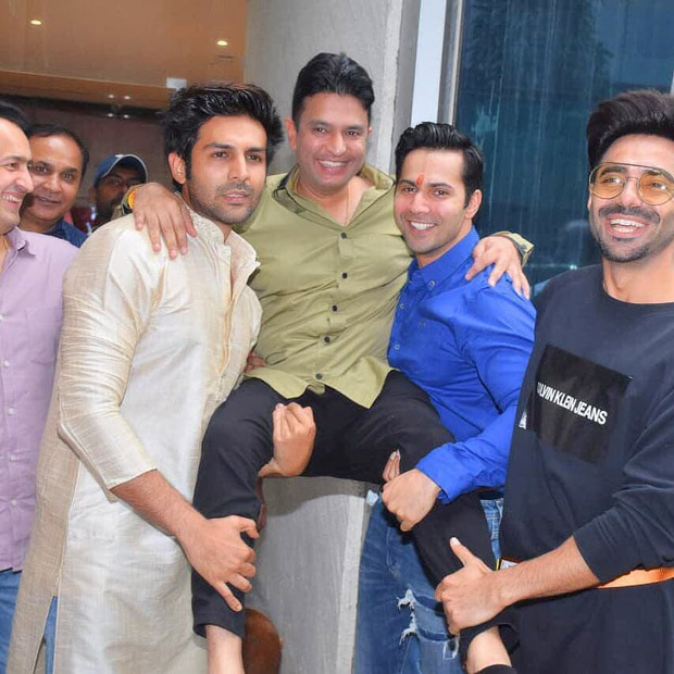 Varun Dhawan, Kartik Aaryan, Aparshakti Khurrana enjoy the Ganesh Chaturthi celebrations with Bhushan Kumar