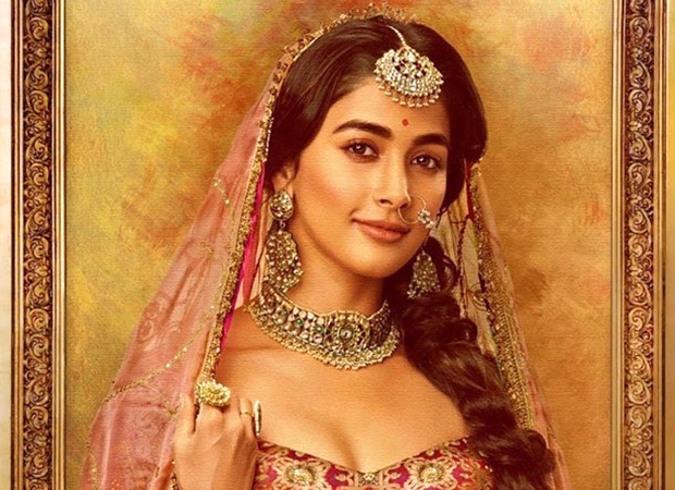 housefull 4: pooja hegde stuns in both her vintage and modern avatars in the first look poster