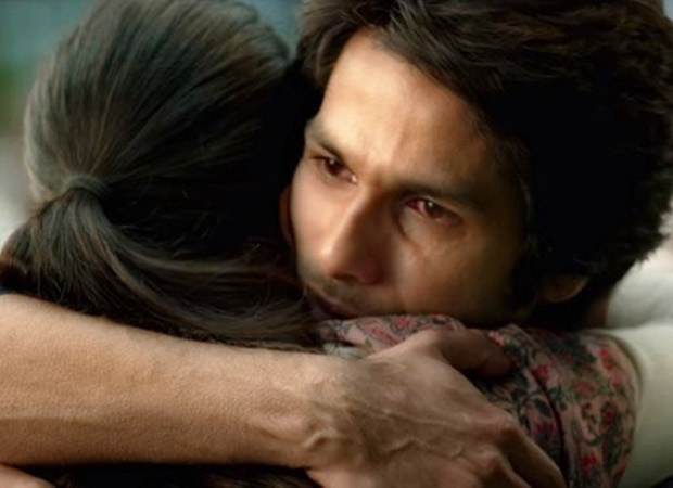 A fan spots goosebumps on Shahid Kapoor’s hand mid-scene in Kabir Singh leaving him stunned