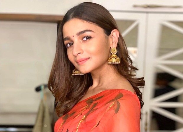 Alia Bhatt looks bespoke in a saree by Picchika as she heads for Durga Ashtami