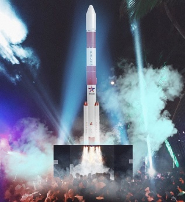 Star Gold installs a 40 ft rocket to celebrate Mission Mangal’s World TV Premiere 