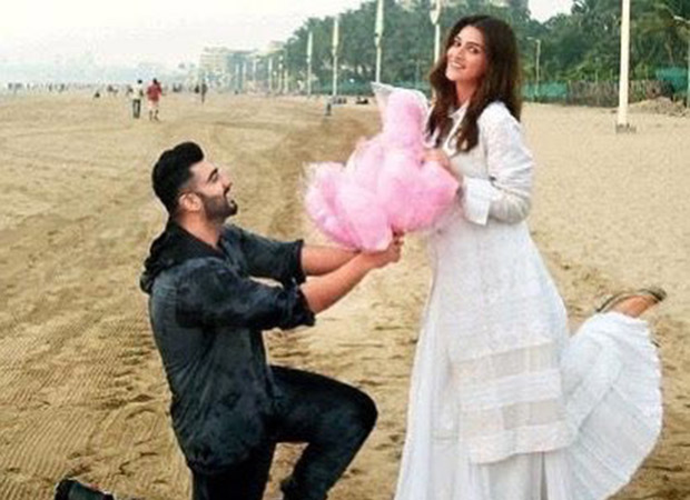 Arjun Kapoor and Kriti Sanon engage in their version of candy crush