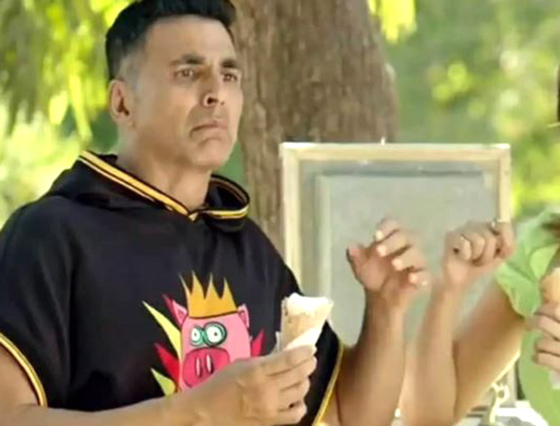 akshay kumar fans point out an interesting similarity in scenes from good newwz and housefull 4