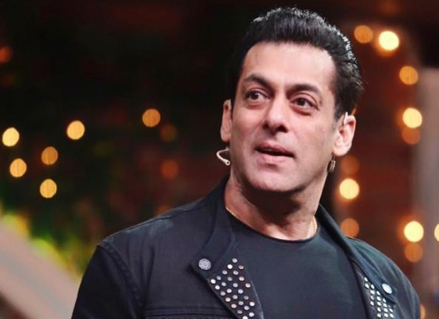 Bigg Boss surprises Salman Khan for completing 10 years on the show, the actor gets emotional