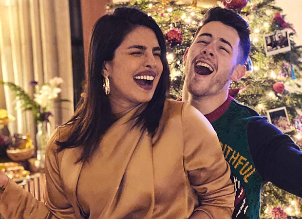 Nick Jonas' Christmas gift to Priyanka Chopra will drive you green in envy! See photos