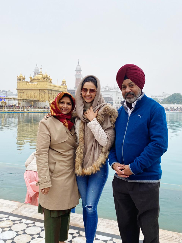 Rakul Preet Singh visits The Golden Temple with her parents as the year comes to an end