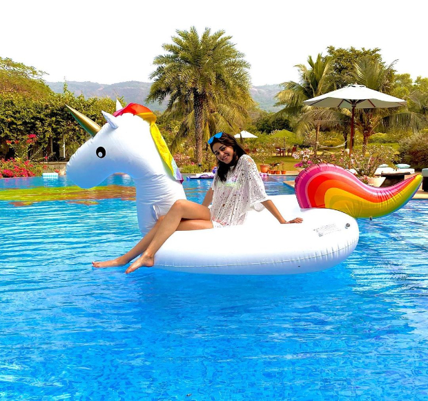 It's pool time for Ananya Panday with rainbows and unicorns 