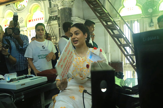 here’s why kangana ranaut was issuing tickets at a mumbai railway station