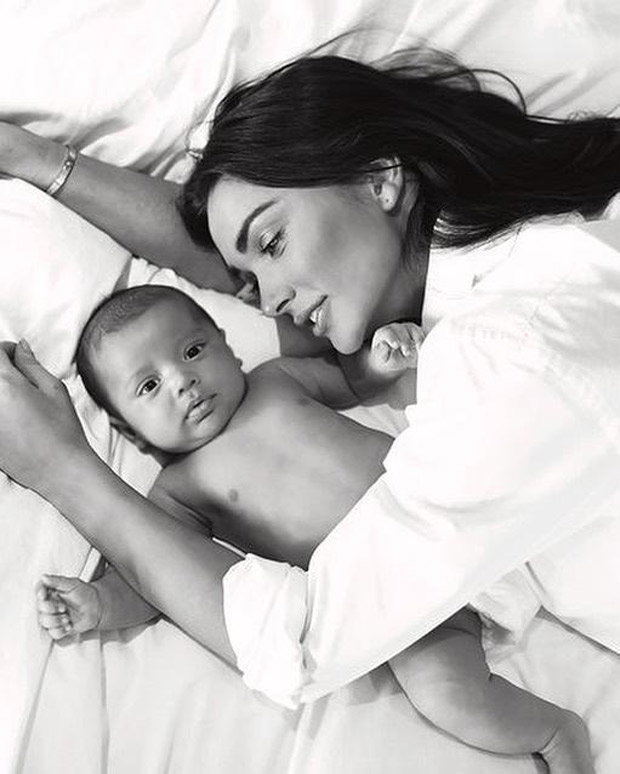 Amy Jackson's picture with son Andreas is the sweetest thing you will see today