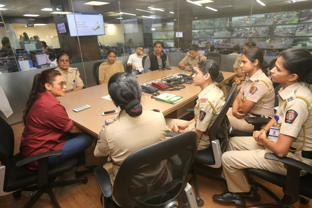 rani mukerji hosts the first screening of mardaani 2 for police officers