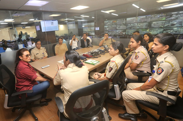 rani mukerji hosts the first screening of mardaani 2 for police officers