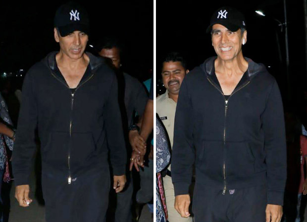 Akshay Kumar hilariously pranks paparazzi, watch video 