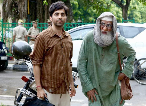 Ayushmann Khurrana is all praises for Gulabo Sitabo co-star Amitabh Bachchan 