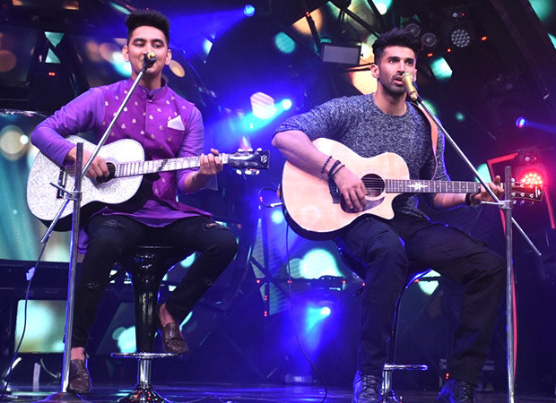 Aditya Roy Kapoor gave impromptu performance with Rishabh Chaturvedi on Indian Idol Season 11