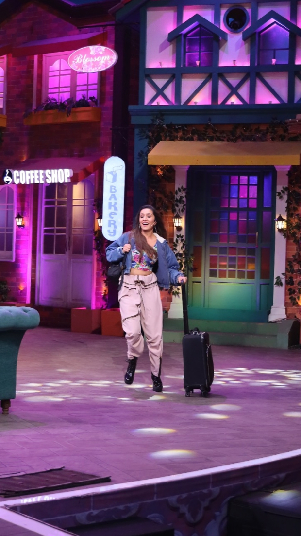 The Kapil Sharma Show: Varun Dhawan transforms into Prabhu Dheva, Shraddha Kapoor arrives with suitcase on set