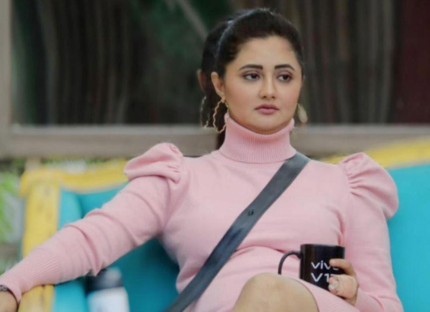 The atmosphere within the Bigg Boss 13 house was in for a change after the housemates' family members entered the house. The tiffs and the arguments calmed down a little, and everyone was emotional to see their loved ones. The first one to come was comedian Krushna Abhishek, the brother of Arti Singh. This followed with Shehnaaz Gill, Mahira Sharma and other people's family members. Amid all this, the one person who was feeling terribly lonely was Rashami Desai. She became emotional seeing everyone's family members, and spoke her heart out to Arti Singh. Arti warned her about her relationship with Arhaan Khan, and Rashami said she would look at it once she was out of the house. She also went on to add how she has been abandoned by her dear ones and there's no dream left that would keep her going. Saying that she was dying within, she added that she felt like breaking down every moment, and these three months inside the house were a tough time indeed. For those uninitiated, housemates also warned Rashami that Arhaan wasn't the right guy for her, and host Salman Khan had revealed to her that Arhaan was already married with a child.