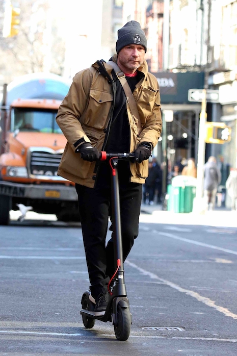fearless ray donovan takes his chances on streets of new york