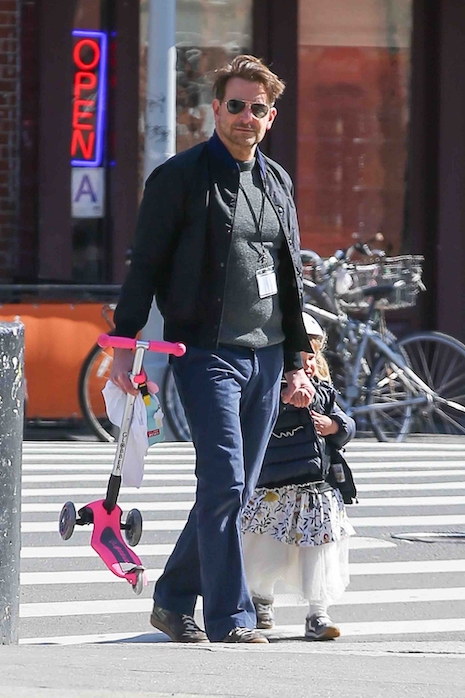 bradley cooper and irina shayk : this is civilized parenting