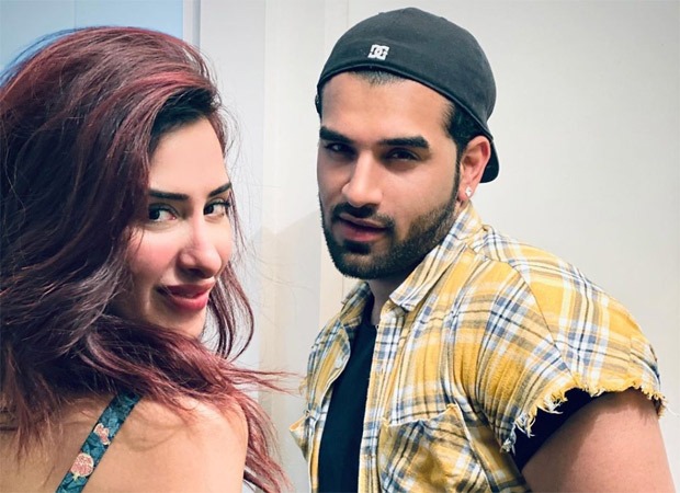 Paras Chhabra intends to spend time with his mother and Mahira Sharma during the lockdown