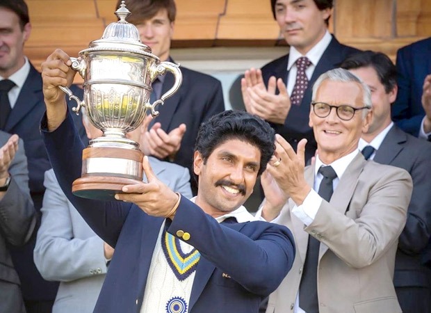 Ranveer Singh gives a glimpse of the iconic ‘83 world cup lifting moment!