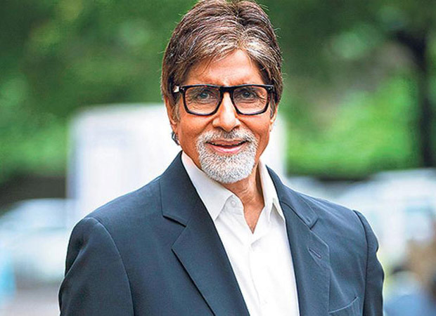 Amitabh Bachchan clarifies that the 'home quarantined' stamped hand's photo shared by him is of someone else