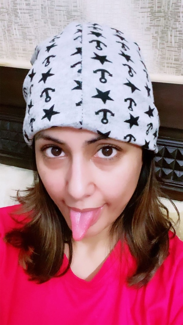 Hina Khan’s goofy pictures are going to brighten your quarantine mood!