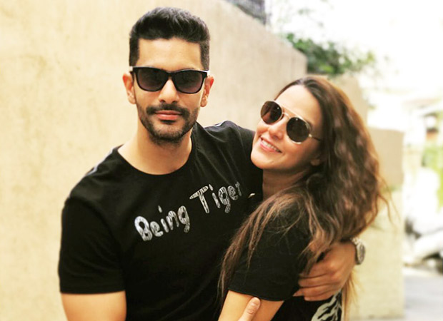 angad bedi wants to chat with fans but neha dhupia is worried about the rajma!