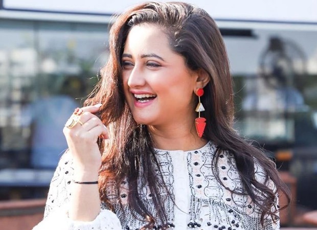 Rashami Desai makes her TikTok debut, crosses 4 million followers in a day!