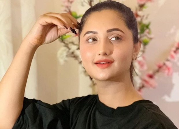 Rashami Desai loses cool