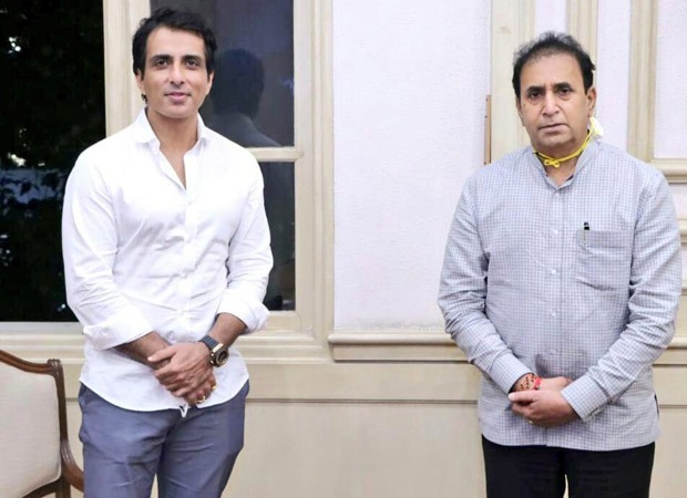 Sonu Sood gives 25000 face shields for Maharashtra police