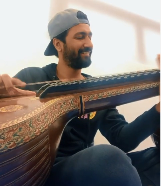 After 'Ae Watan' from Raazi, Vicky Kaushal plays Raag Yaman on the veena