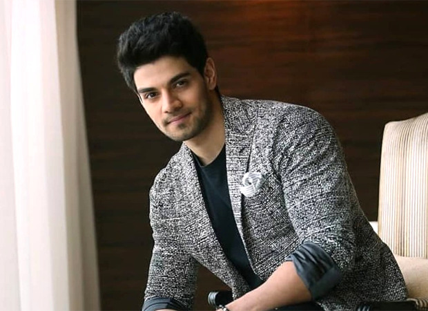 Sooraj Pancholi QUITS Instagram, says, “I need to breathe”