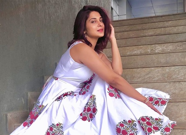 Jennifer Winget posts a glimpse of her dance routine and we’re smitten!