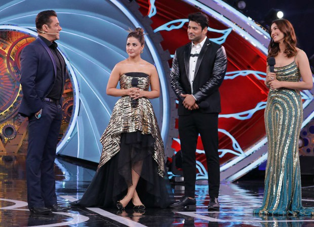 Sidharth Shukla looks suave in tux while Hina Khan and Gauahar Khan bedazzle in gowns at the Bigg Boss 14 Grand Premiere 