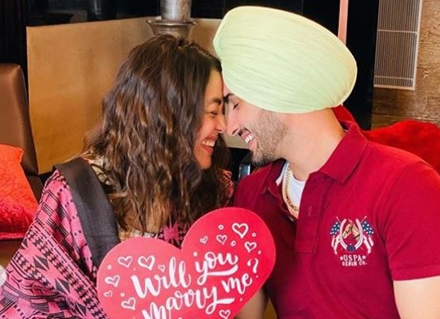 Neha Kakkar shares pictures from the day Rohanpreet Singh proposed her for marriage 