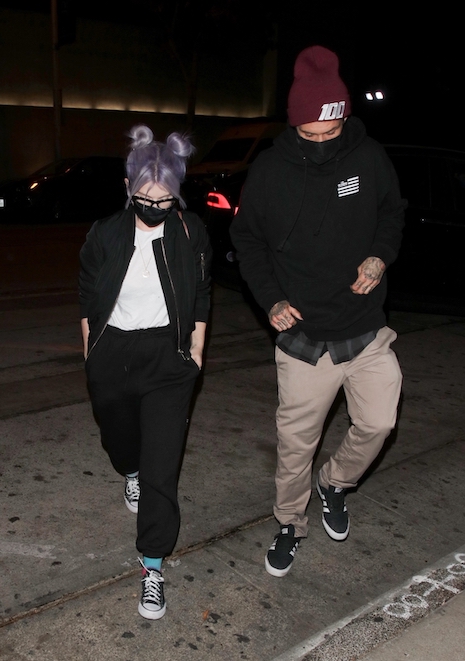 kelly osbourne continues search for the right guy