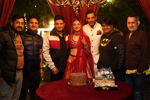 Divya Khosla Kumar celebrates her birthday Satyamev Jayate 2 set with John Abraham, Bhushan Kumar & Milap Zaveri