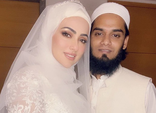 Sana Khan shares stunning pictures with husband Mufti Anas from her wedding day