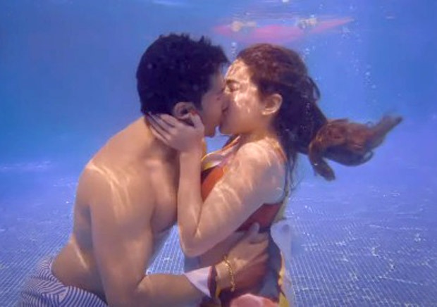 Coolie No. 1 trailer Sara Ali Khan and Varun Dhawan’s underwater lip-lock goes viral