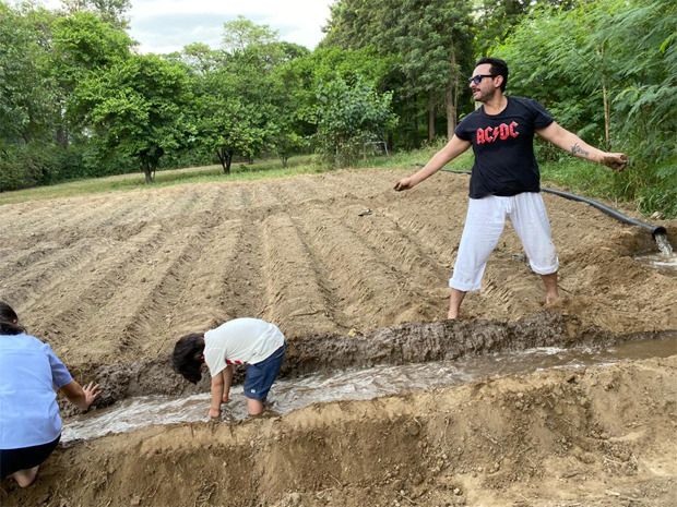 Check Out: Saif Ali Khan and son Taimur Ali Khan enjoy the farm life in Pataudi