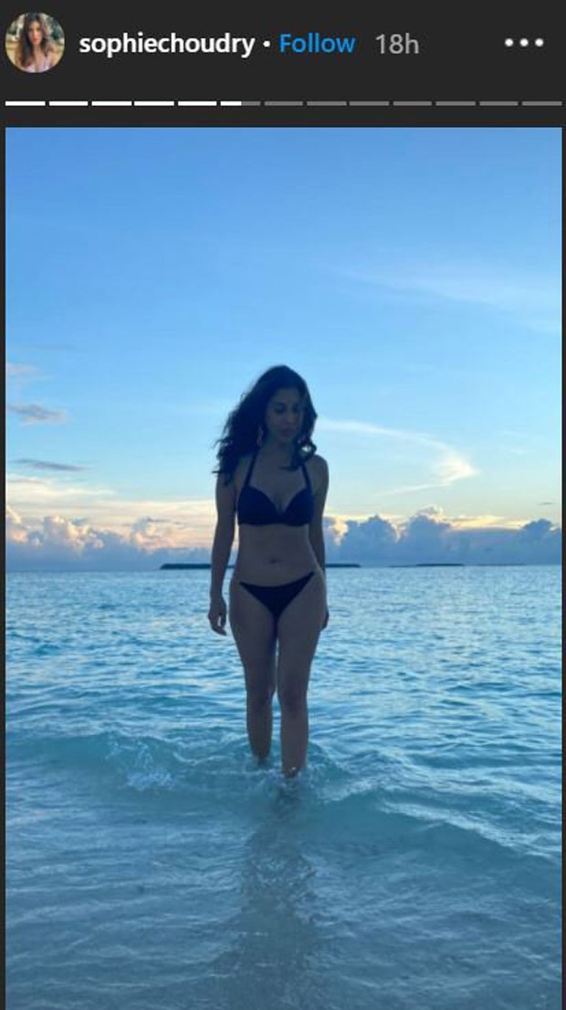 Watch: Sophie Choudry walks straight into ‘paradise’ in style